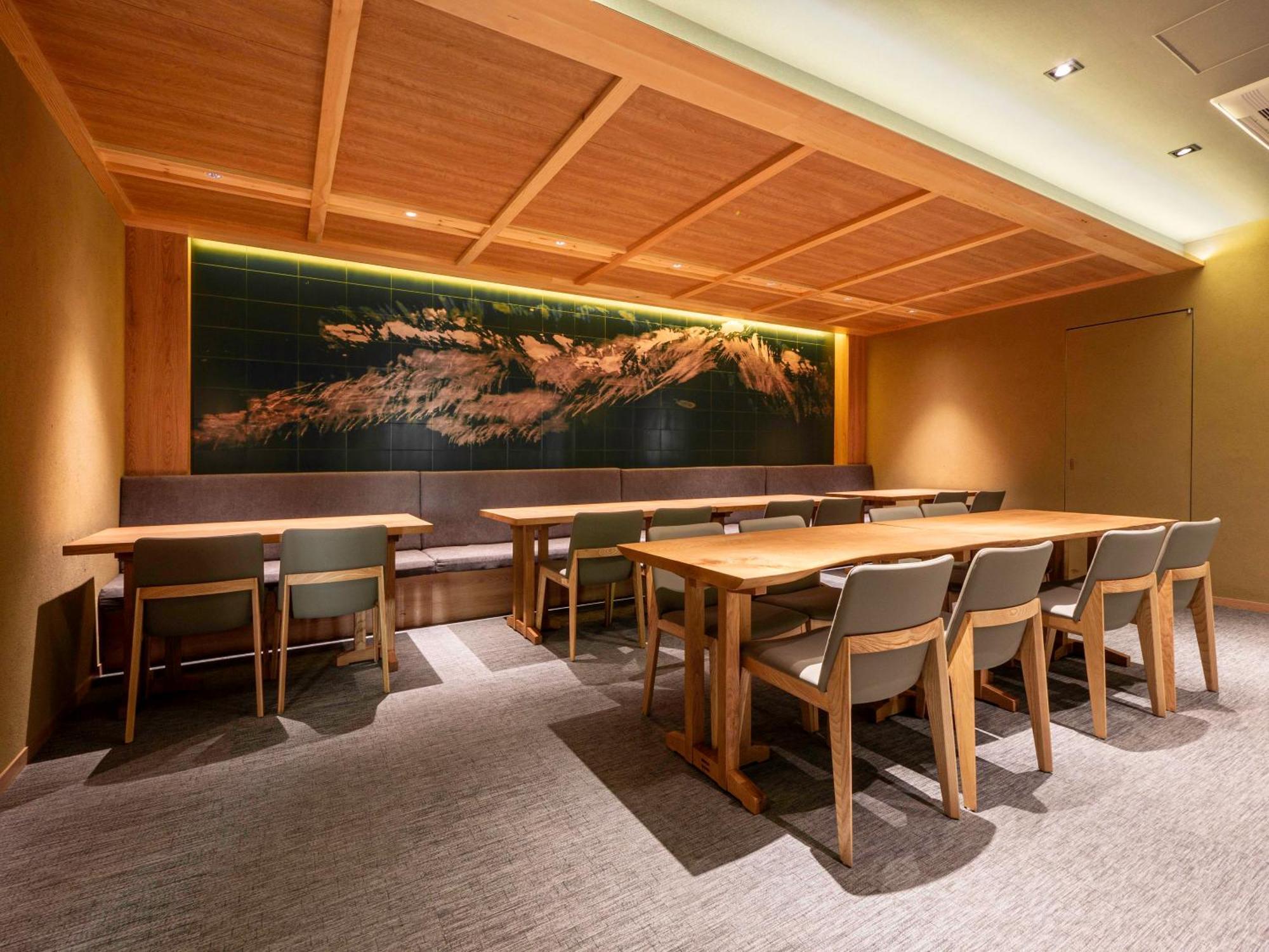 Ski Inn Hakuba, Iwatake Luaran gambar