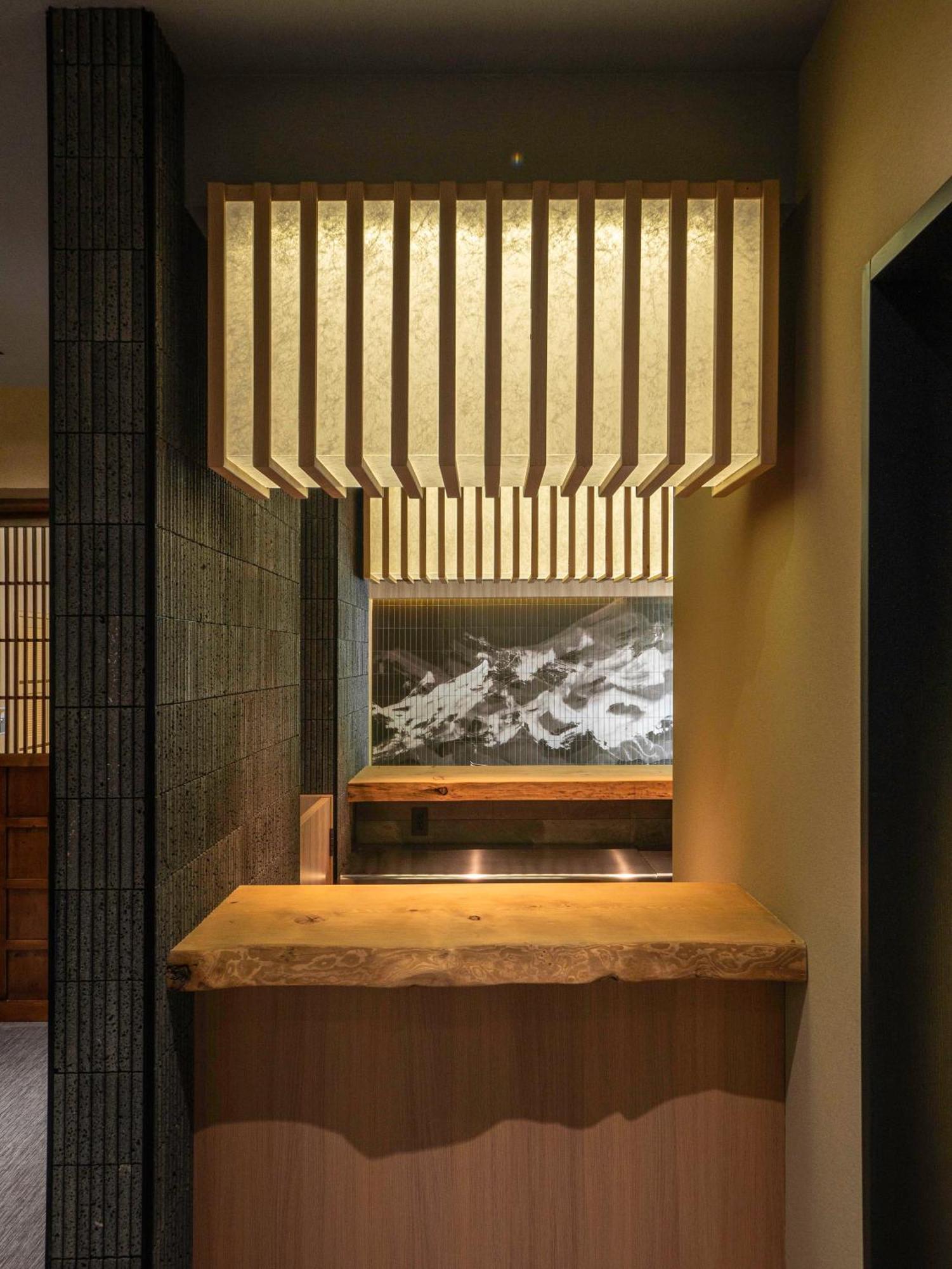 Ski Inn Hakuba, Iwatake Luaran gambar
