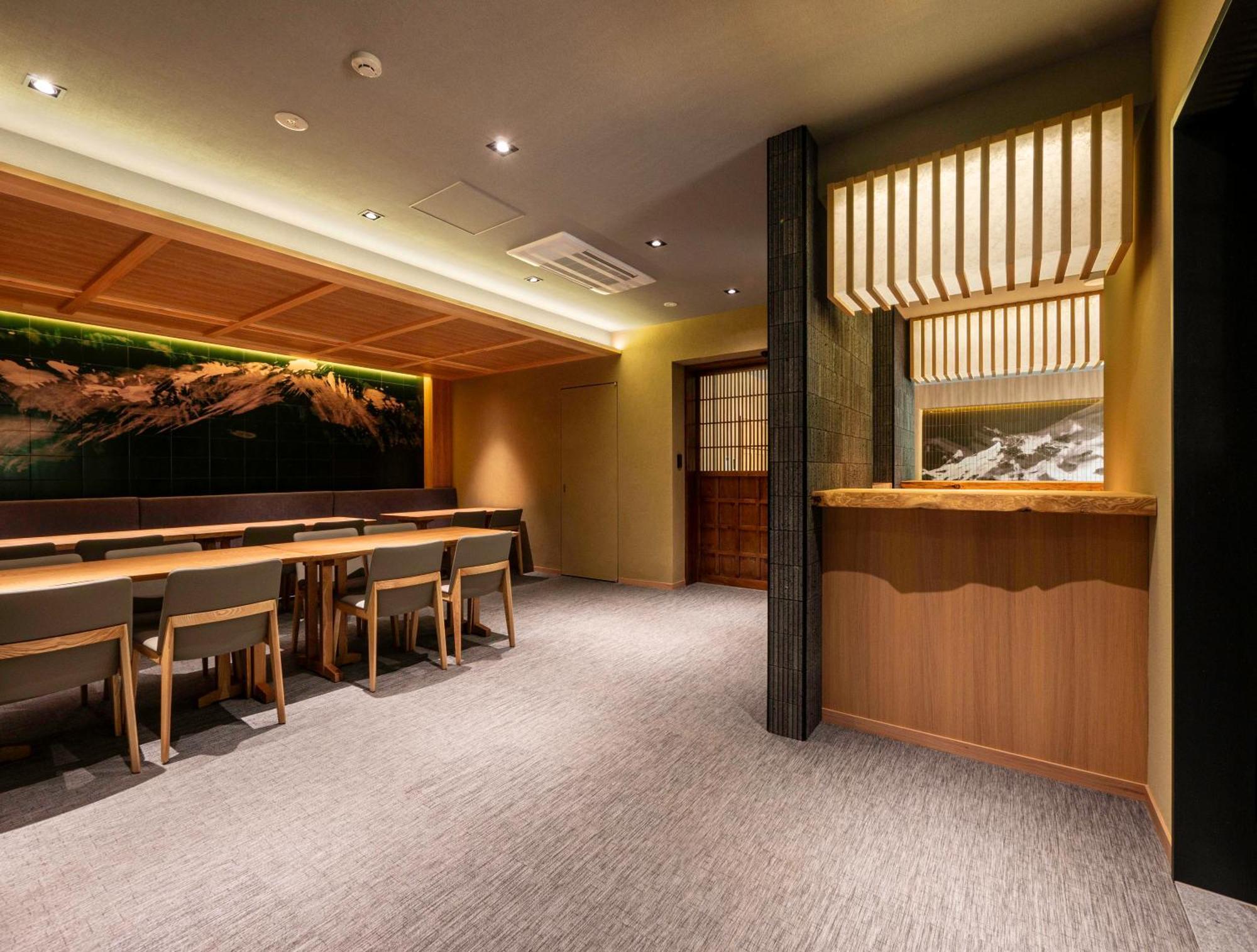 Ski Inn Hakuba, Iwatake Luaran gambar